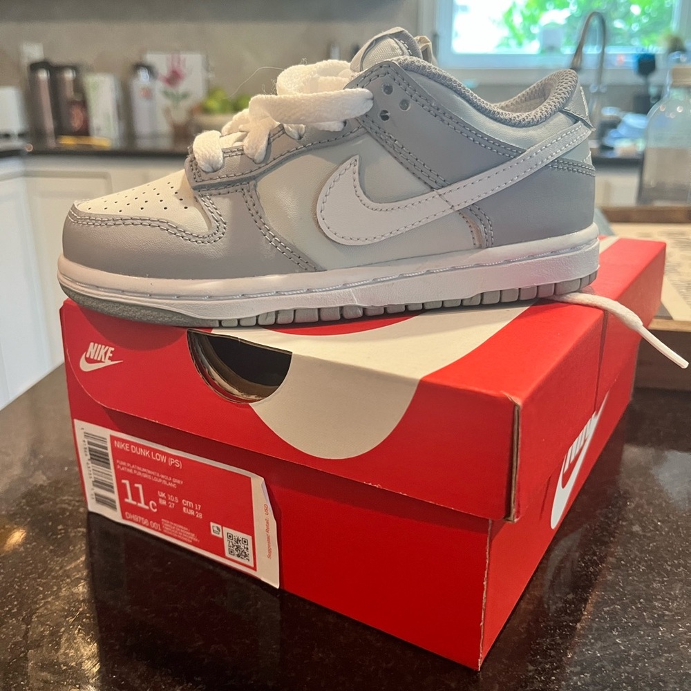 Nike Dunk Low - platinum & wolf gray size 11c never worn with box.